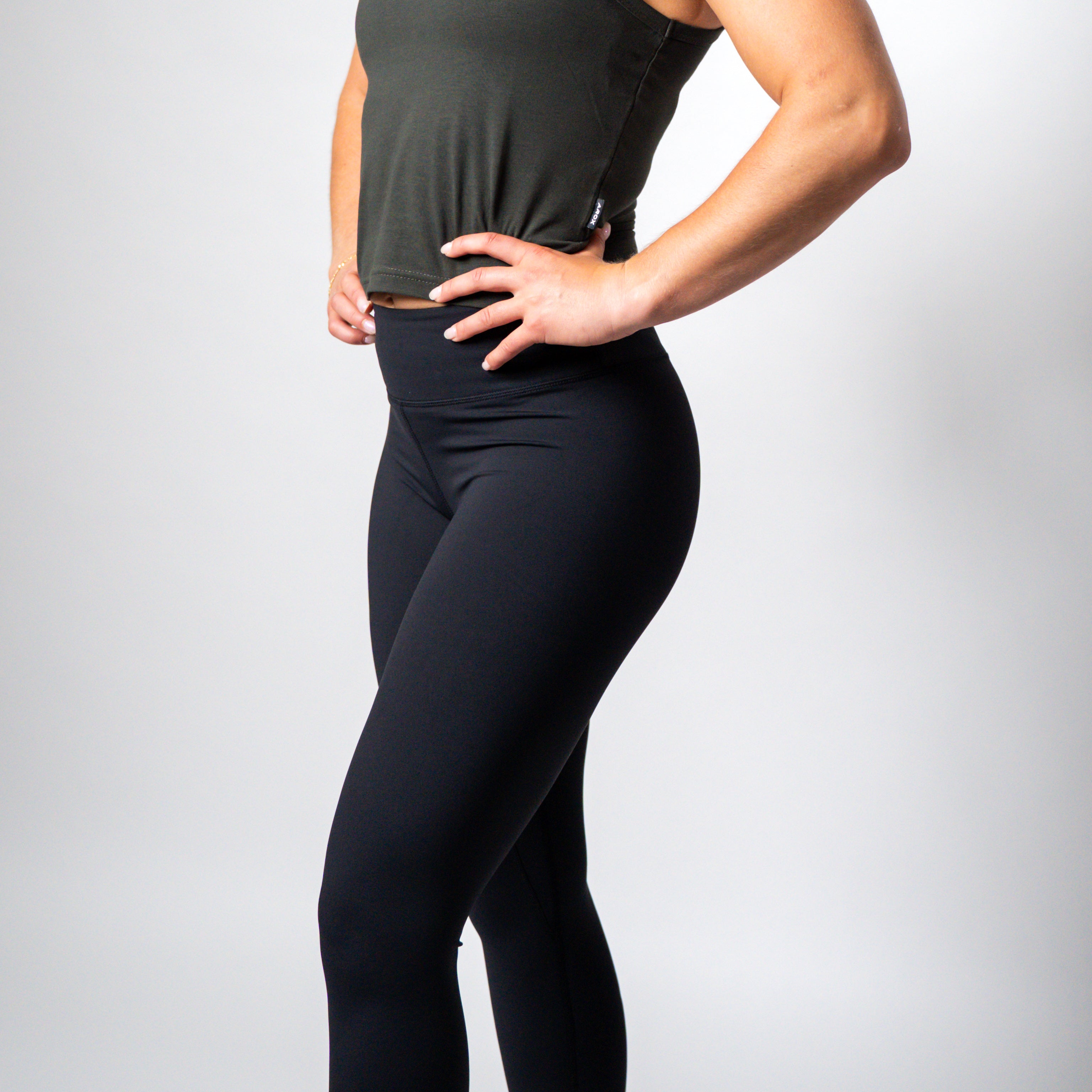 Performance tights sort