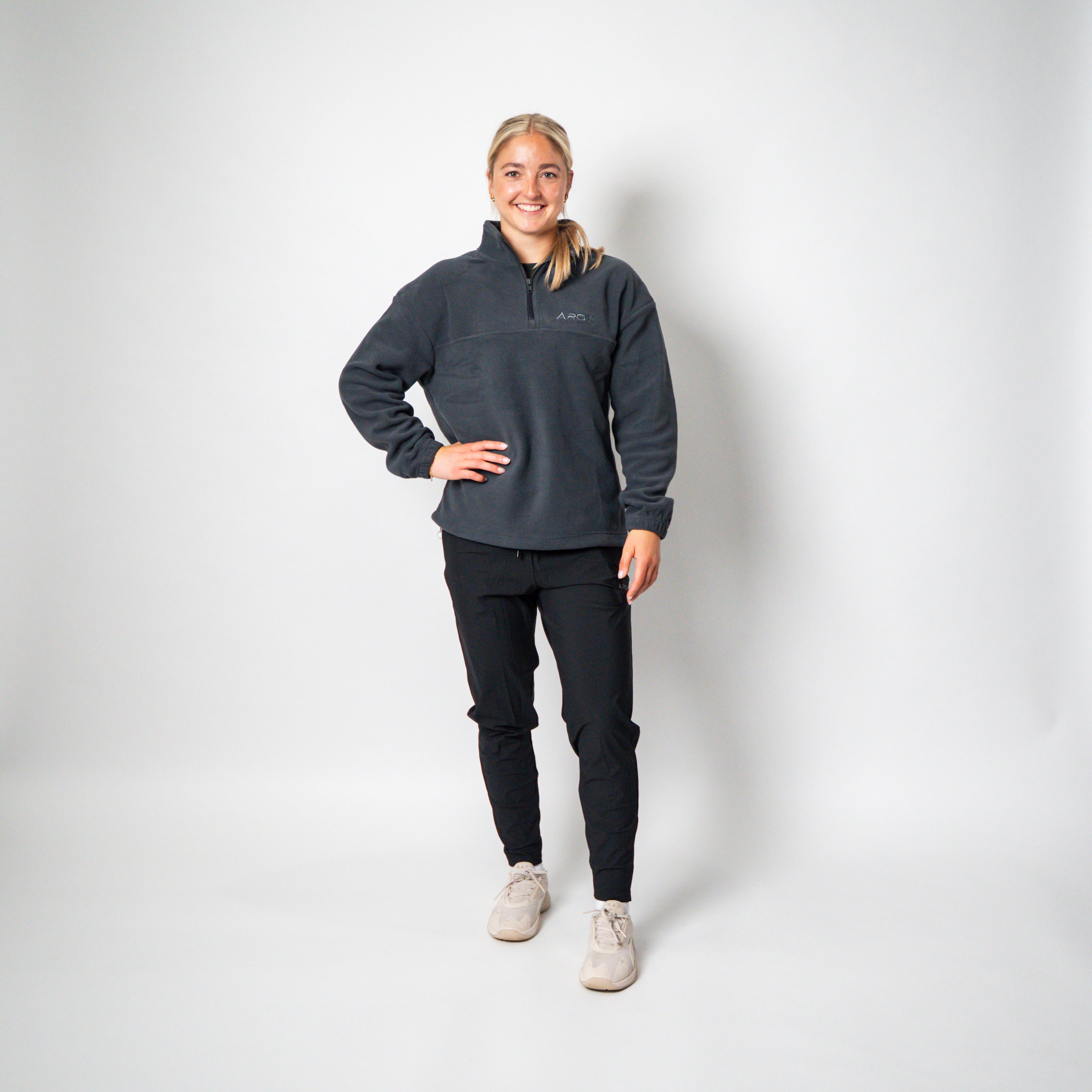 Fleece + Bukser = Gratis t-shirt